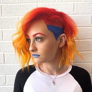 Meet your Posher, Shaina